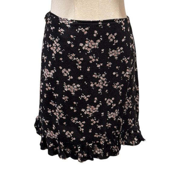 Abercrombie & Fitch Black Floral Large Whimsigoth Mini Skirt Womens Large - Picture 2 of 12